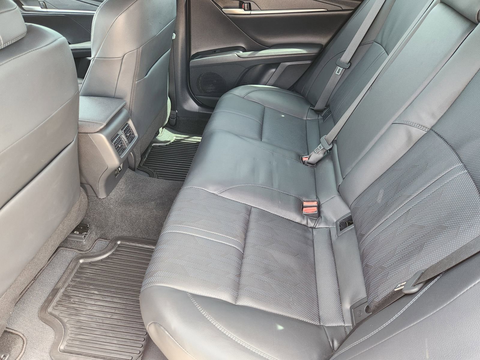 Used 2025 Toyota Camry XSE w/ Premium Package image 35