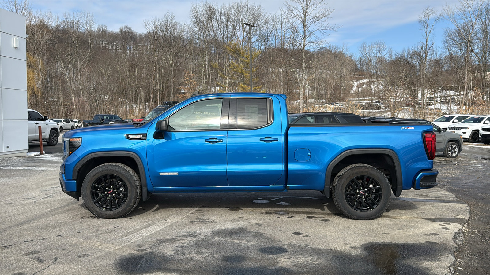 Used 2022 GMC Sierra 1500 Elevation w/ X31 Off-Road Package image 4