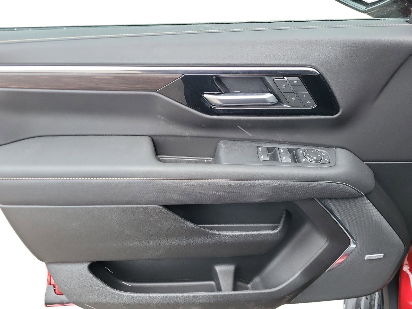 New 2026 Chevrolet Tahoe Premier AWD/4WD image 9