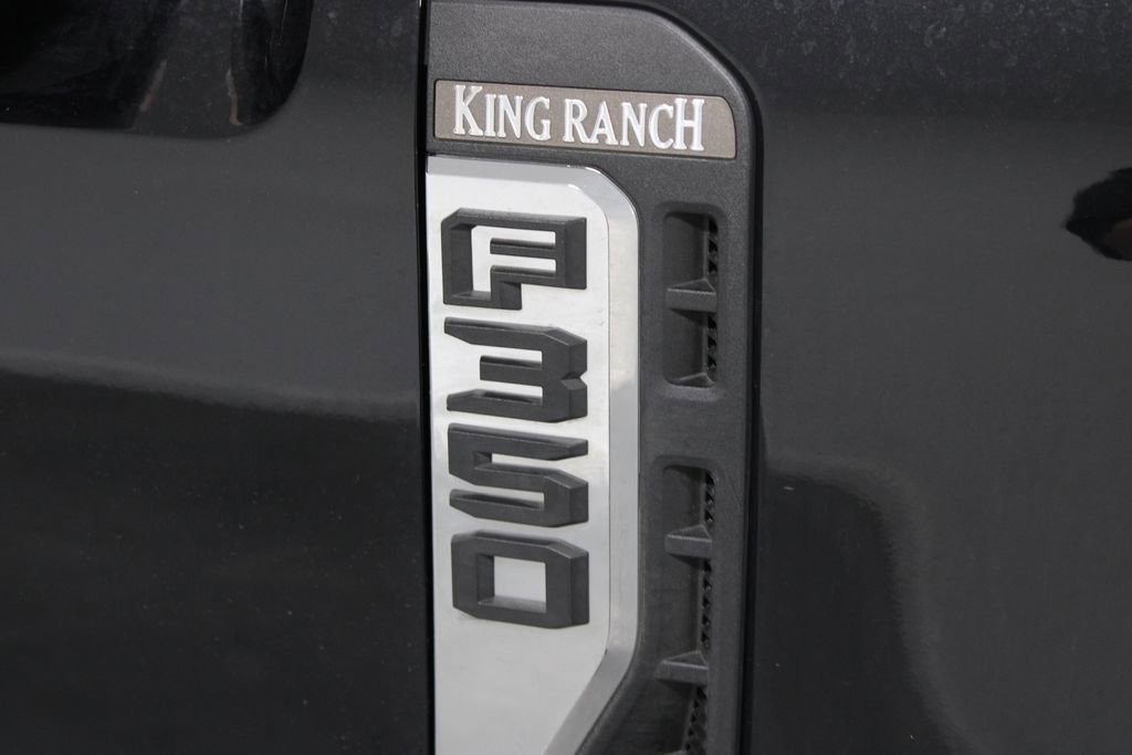 Used 2025 Ford F350 King Ranch w/ FX4 Off-Road Package image 12