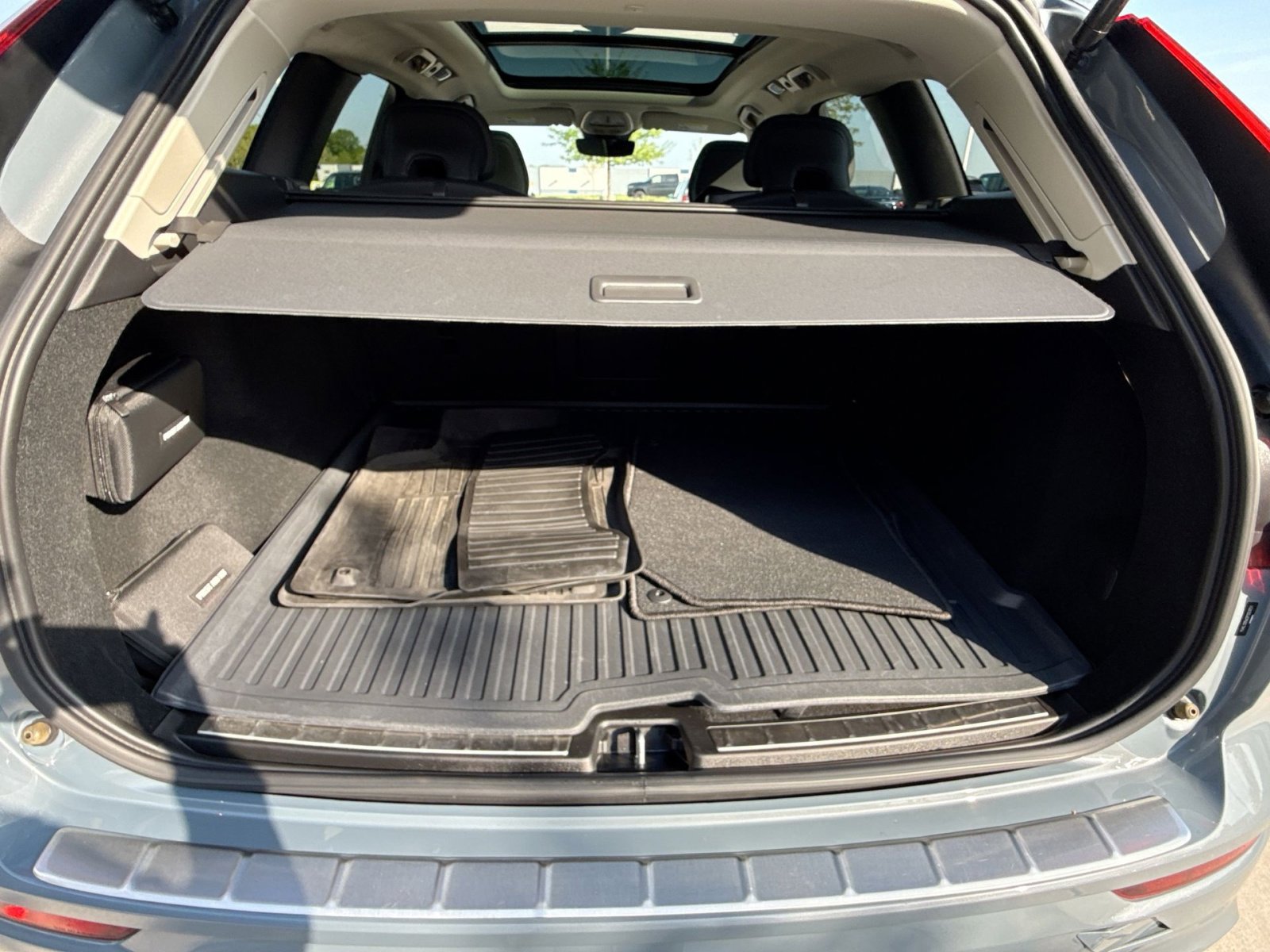 Certified 2023 Volvo XC60 B5 Plus w/ Climate Package AWD/4WD image 26