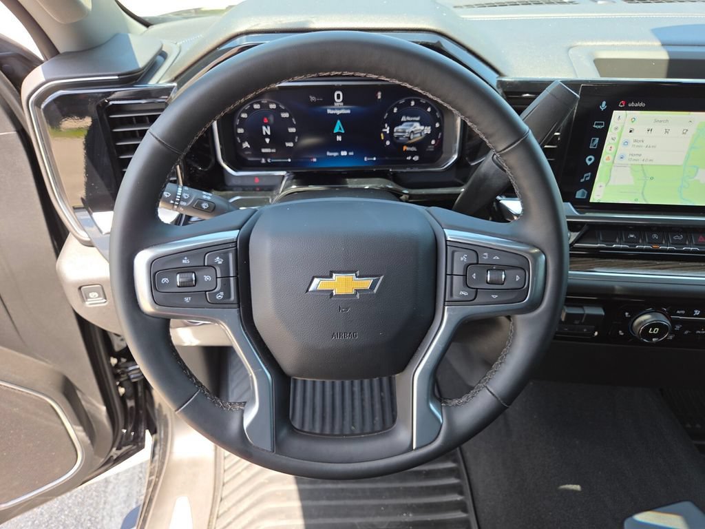 Used 2026 Chevrolet Silverado 1500 LT AWD/4WD image 32