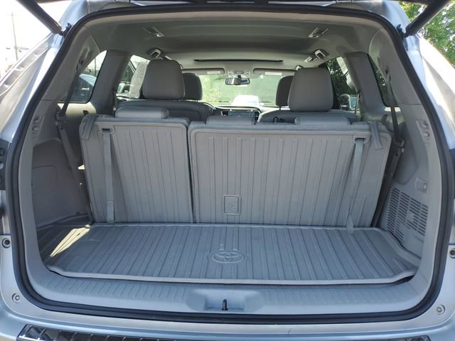 Used 2016 Toyota Highlander XLE AWD/4WD image 9