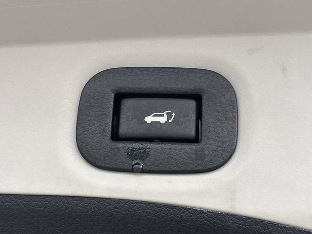 Used 2015 Nissan Rogue SV w/ SV Premium Package AWD/4WD image 21