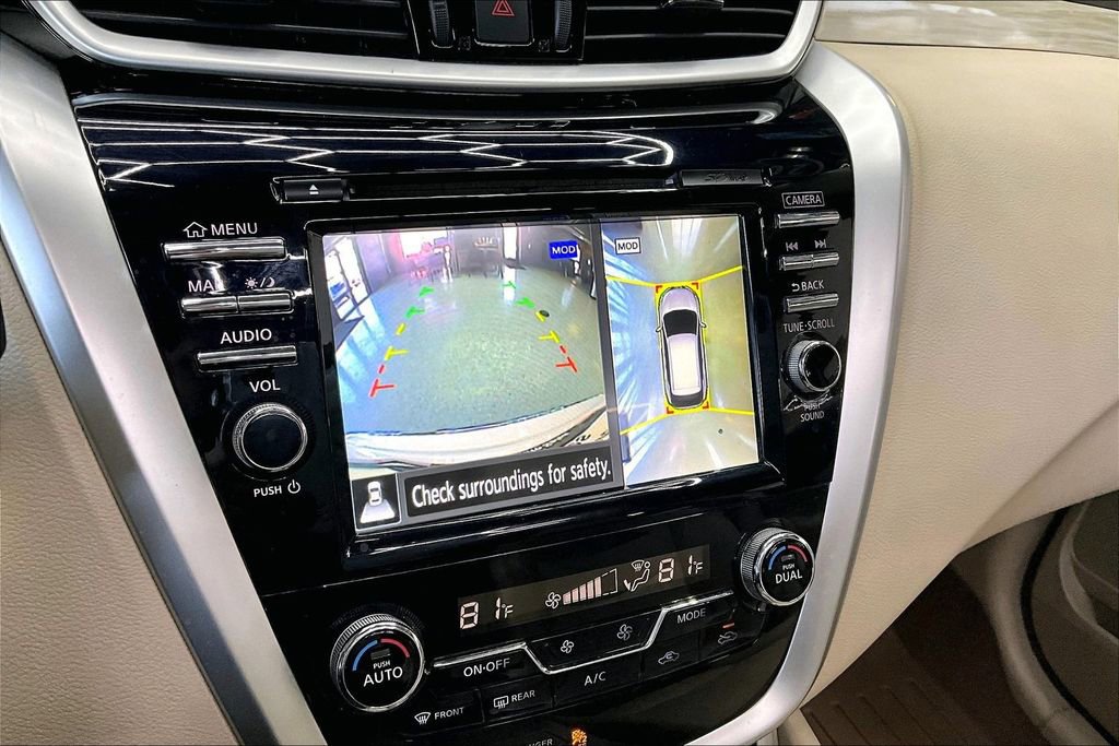 Used 2015 Nissan Murano Platinum w/ Platinum Technology Package AWD/4WD image 14