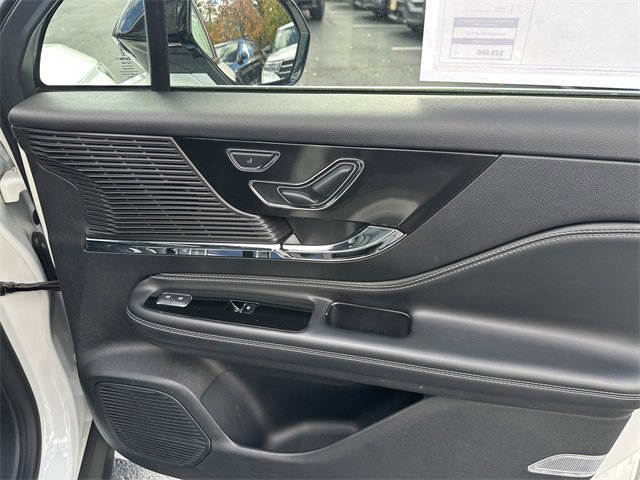 Certified 2022 Lincoln Corsair AWD w/ Equipment Group 101A image 35