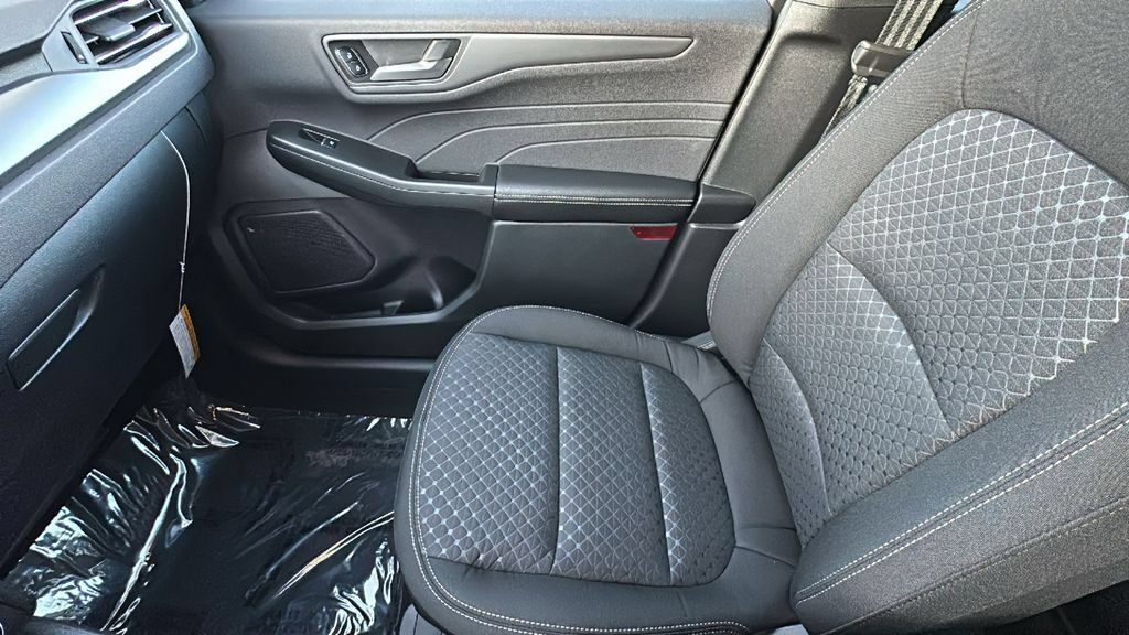 New 2026 Ford Escape Active FWD image 12