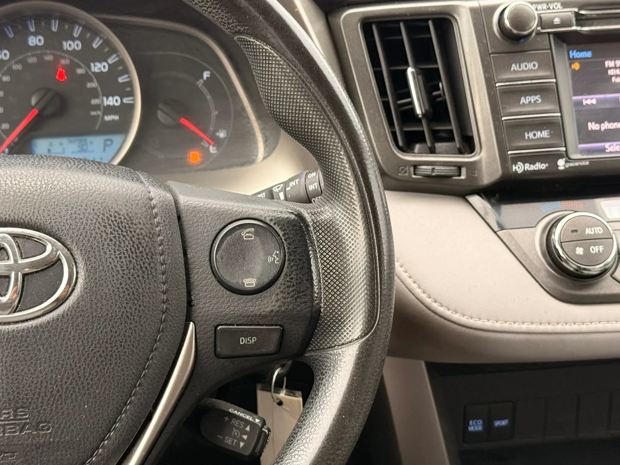 Used 2015 Toyota RAV4 XLE AWD/4WD image 18