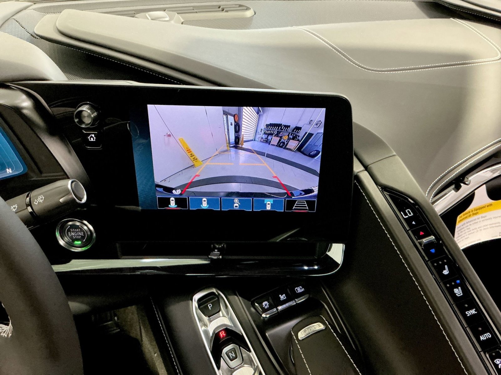 New 2025 Chevrolet Corvette E-Ray image 27