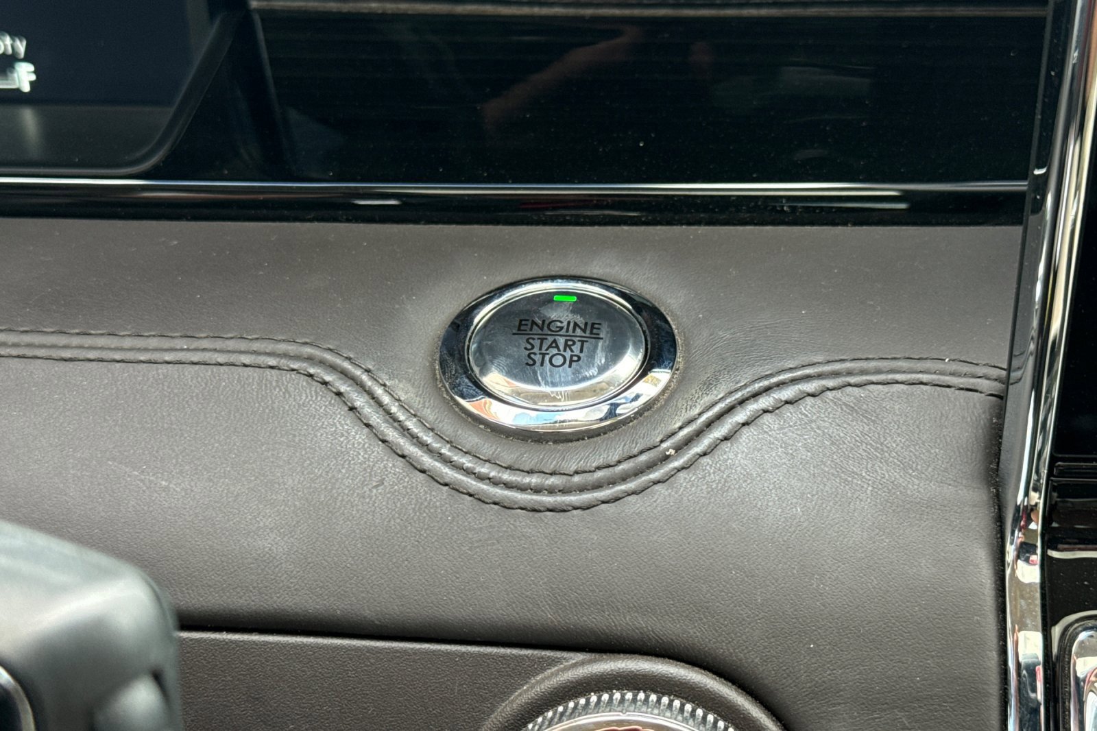 Used 2021 Lincoln Navigator Black Label w/ Cargo Convenience Package image 23