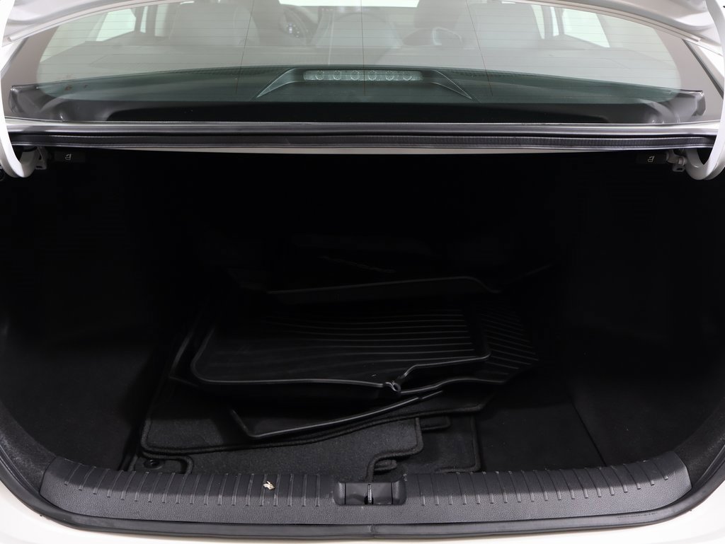 Used 2023 Honda Accord Touring image 15