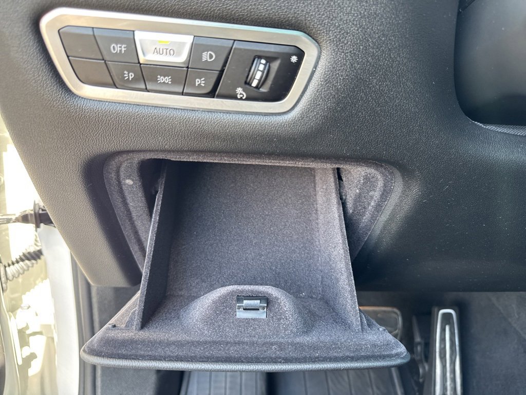 Used 2022 BMW X5 M50i w/ Executive Package image 59