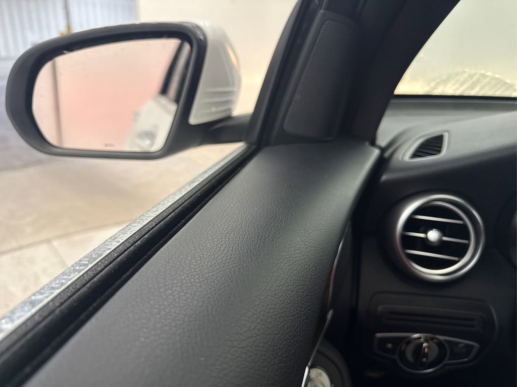 Used 2017 Mercedes-Benz GLC 300 image 25