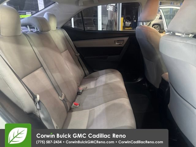 Used 2014 Toyota Corolla LE FWD image 31