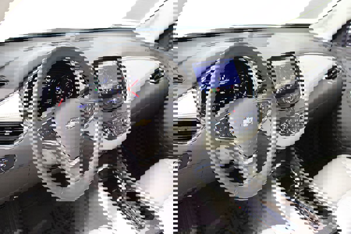 Used 2024 Chevrolet Malibu LT image 35