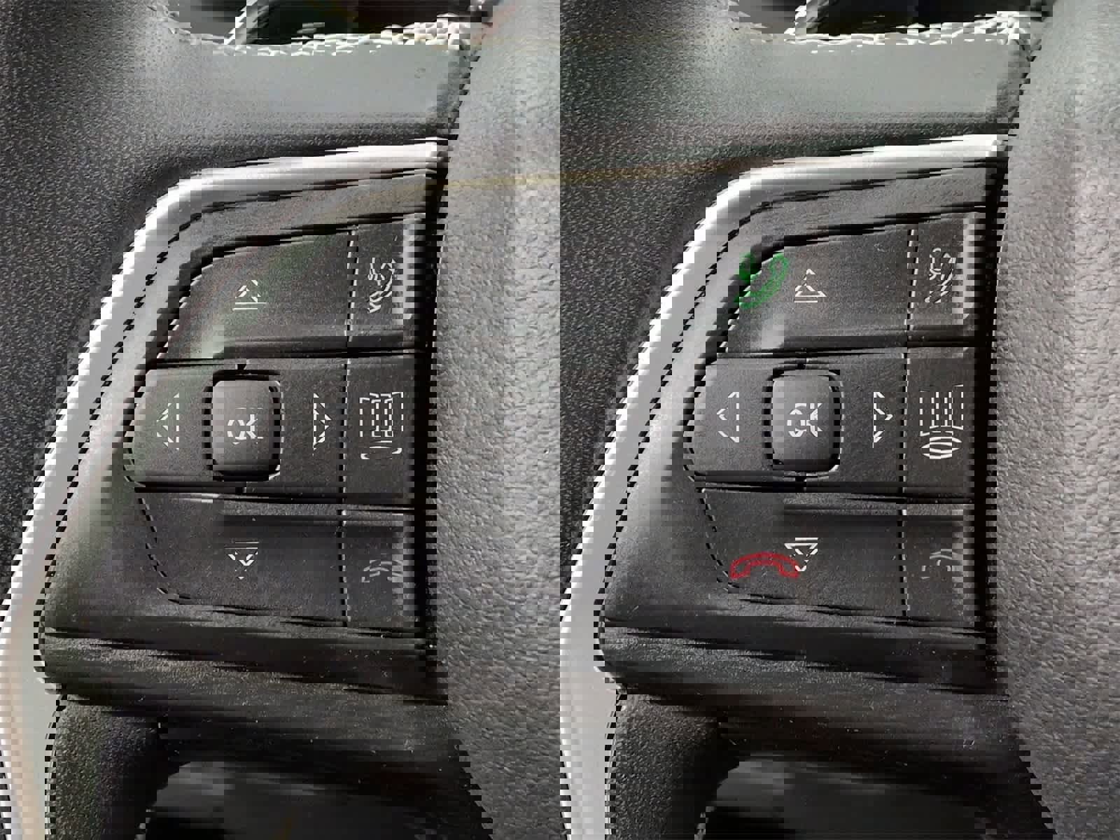 Certified 2023 Jeep Grand Cherokee Altitude image 23