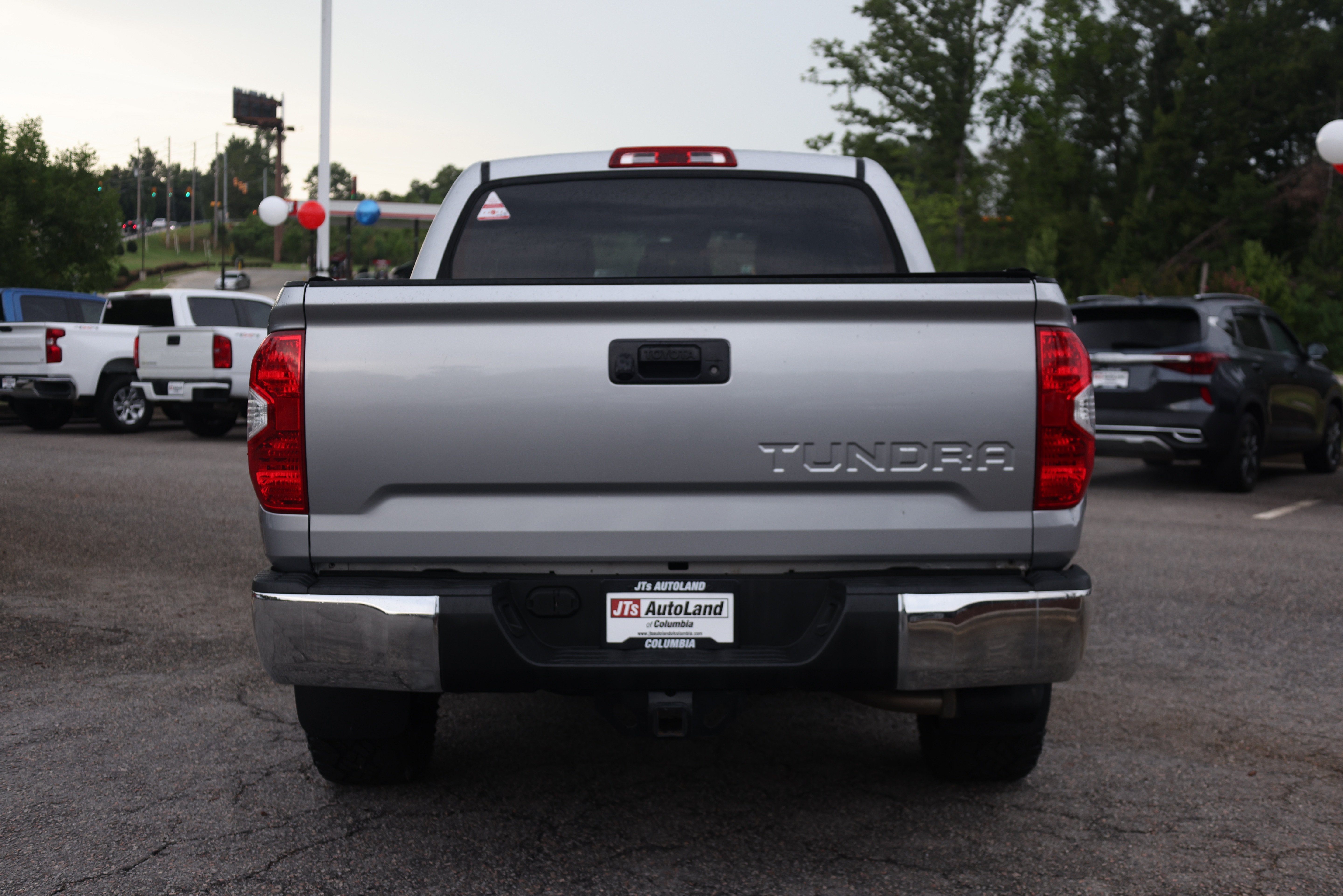 Used 2019 Toyota Tundra SR5 RWD image 3