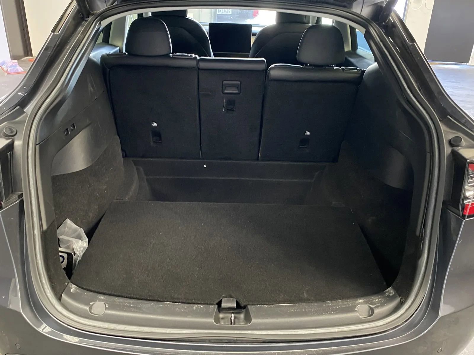 Used 2021 Tesla Model Y Long Range image 8