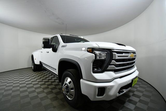New 2026 Chevrolet Silverado 3500 High Country w/ Technology Package image 8
