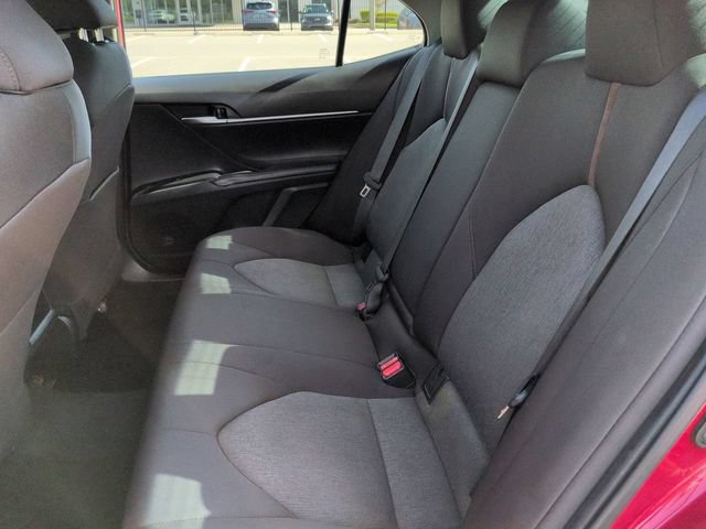 Used 2020 Toyota Camry LE FWD image 13