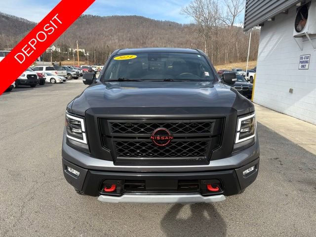 Used 2024 Nissan Titan PRO-4X w/ Pro-4x Convenience Package image 7