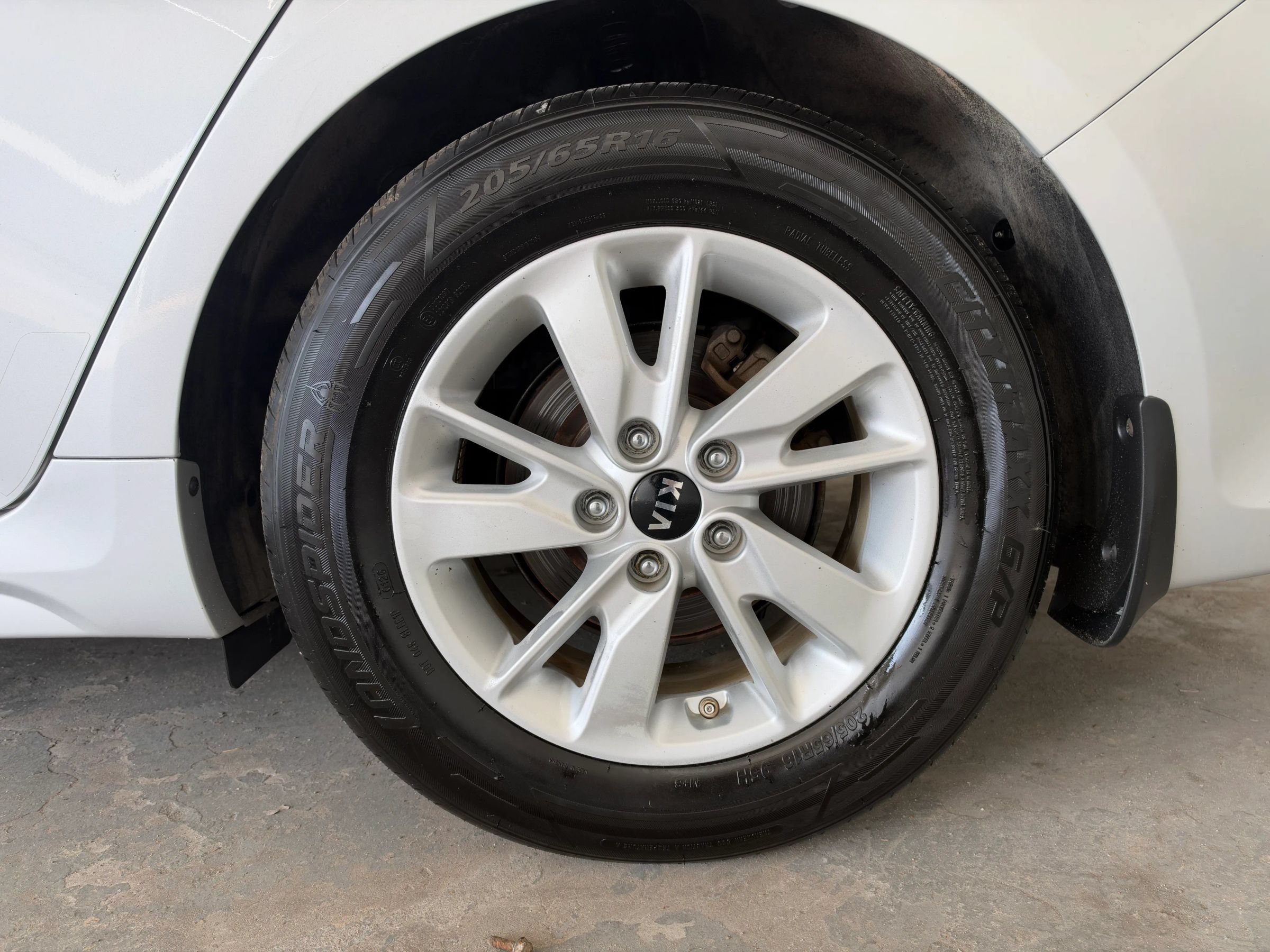 Used 2016 Kia Optima LX FWD image 13