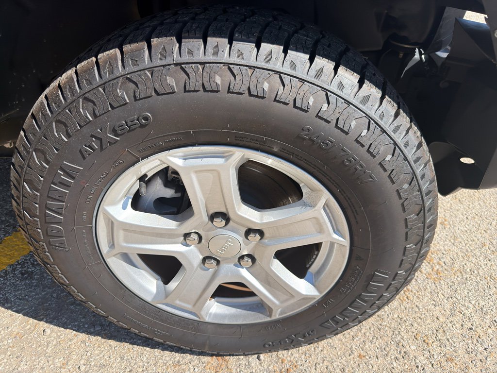 Used 2021 Jeep Wrangler Unlimited Sport image 22