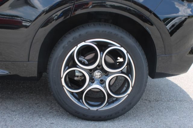 Used 2025 Alfa Romeo Tonale AWD/4WD image 36