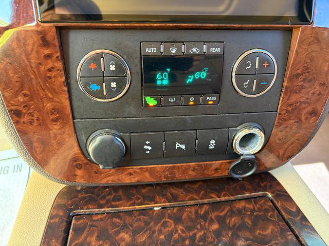 Used 2013 GMC Yukon Denali AWD/4WD image 26