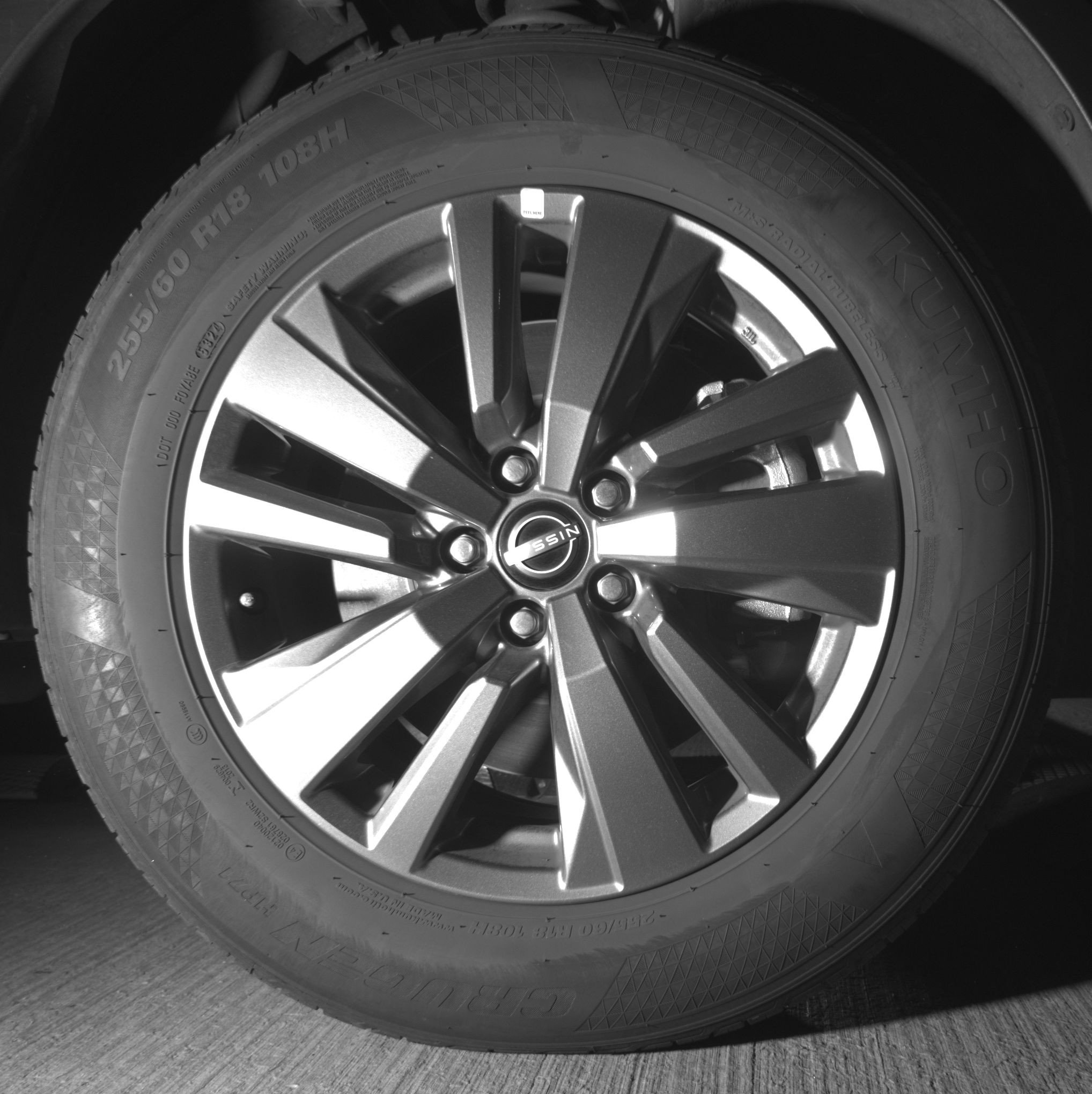 Used 2025 Nissan Pathfinder SV image 13