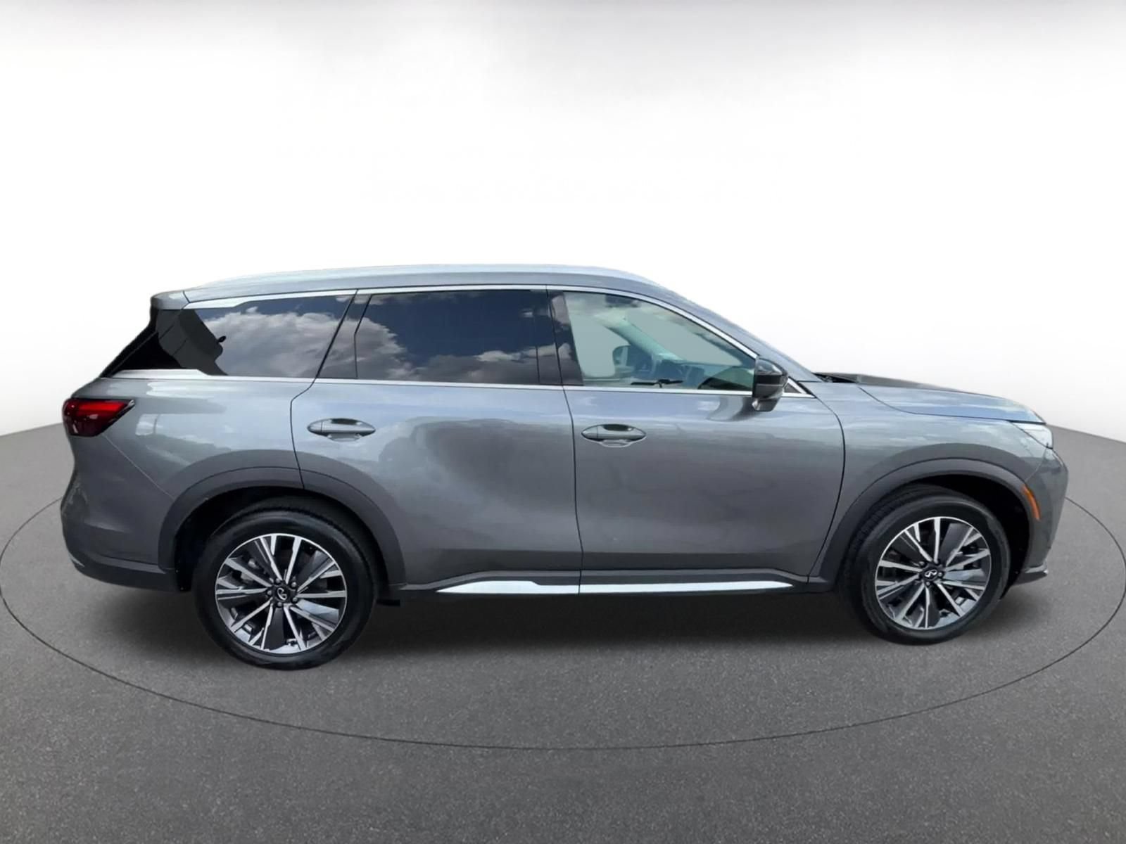 Used 2026 INFINITI QX60 Luxe FWD image 15