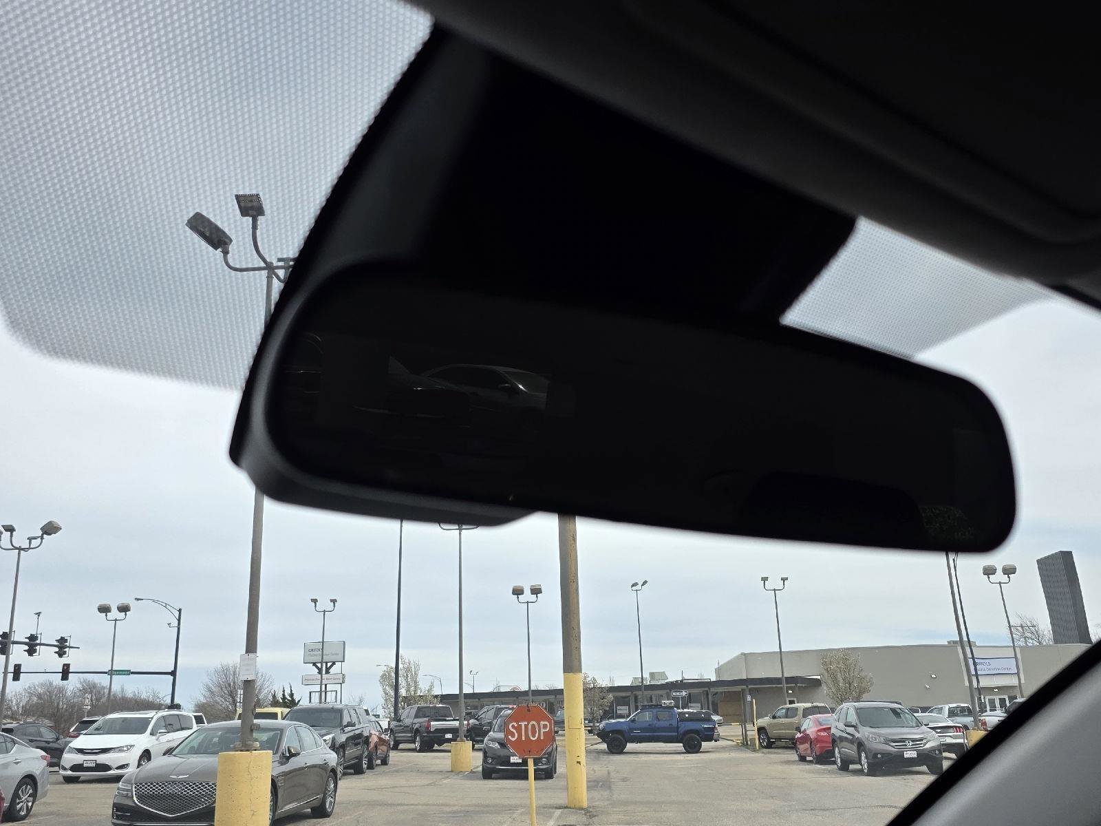 Used 2020 Toyota RAV4 LE AWD/4WD image 20