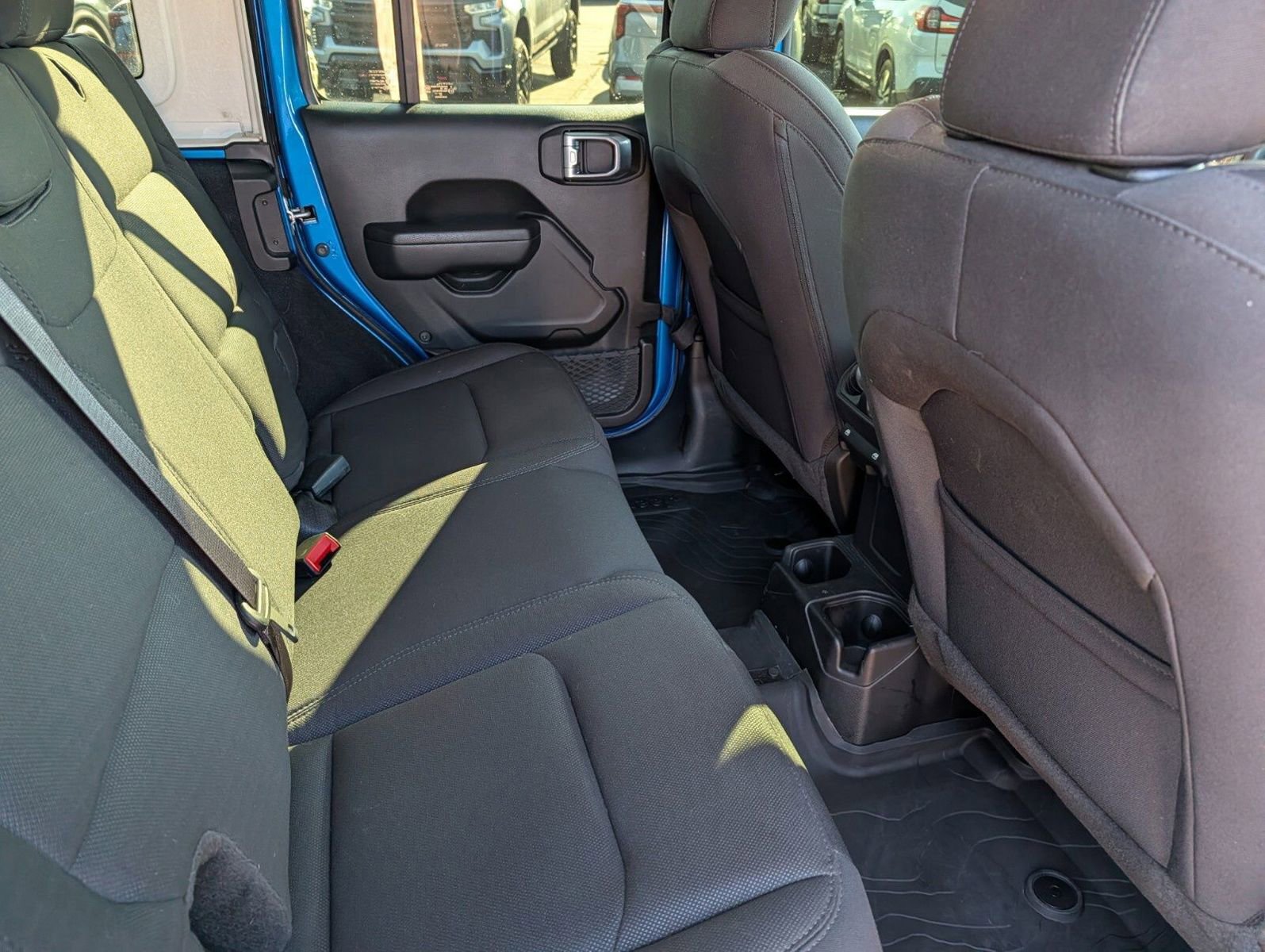 Used 2023 Jeep Wrangler Sport S image 25