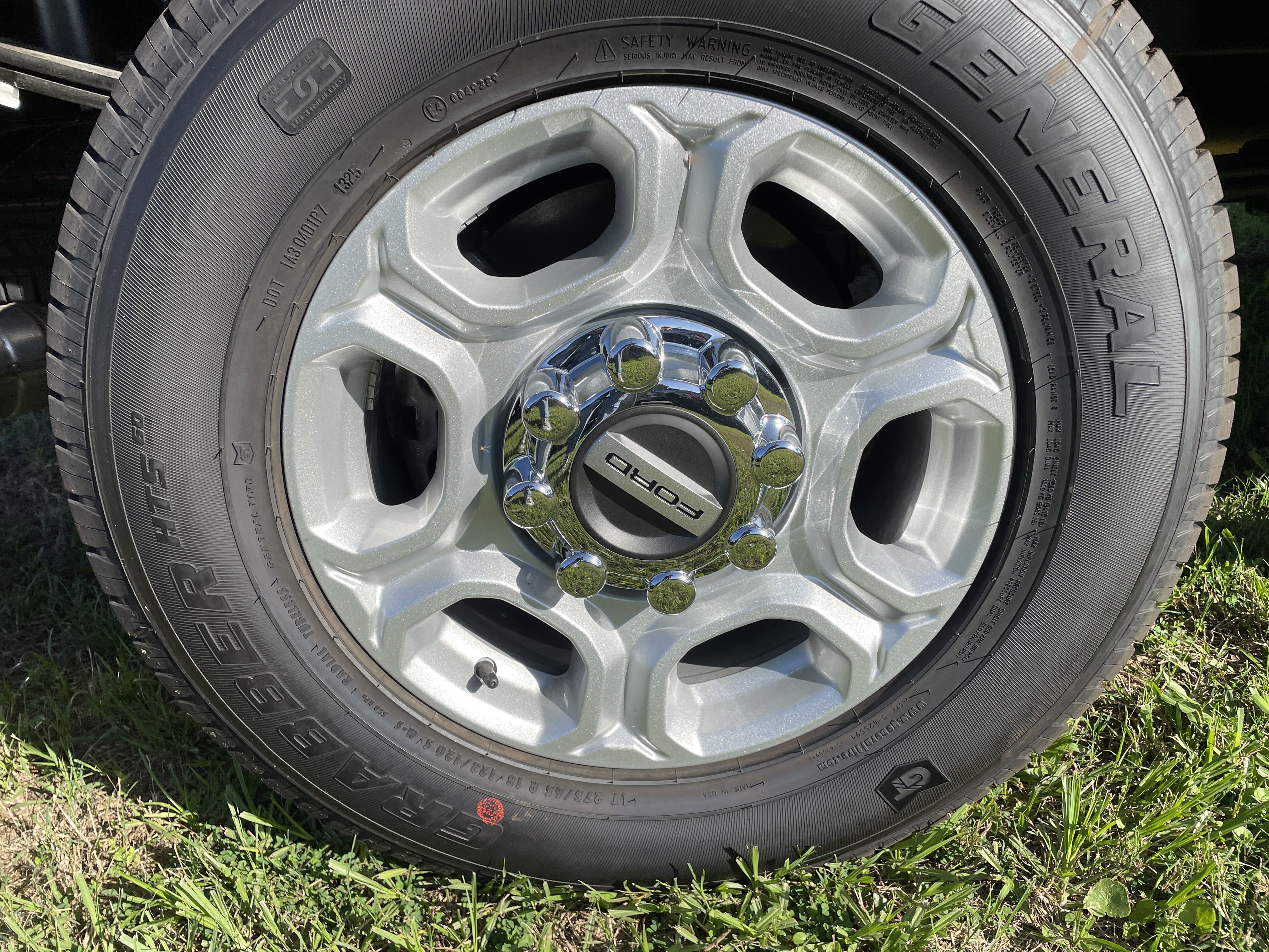 New 2025 Ford F250 XLT image 9