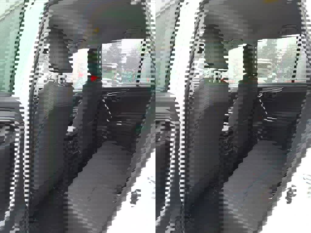 Used 2023 Toyota RAV4 LE image 21