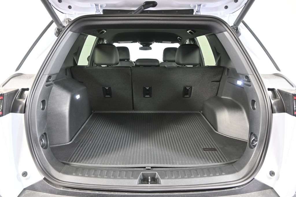 New 2026 Chevrolet Equinox RS w/ Convenience Package III AWD/4WD image 17