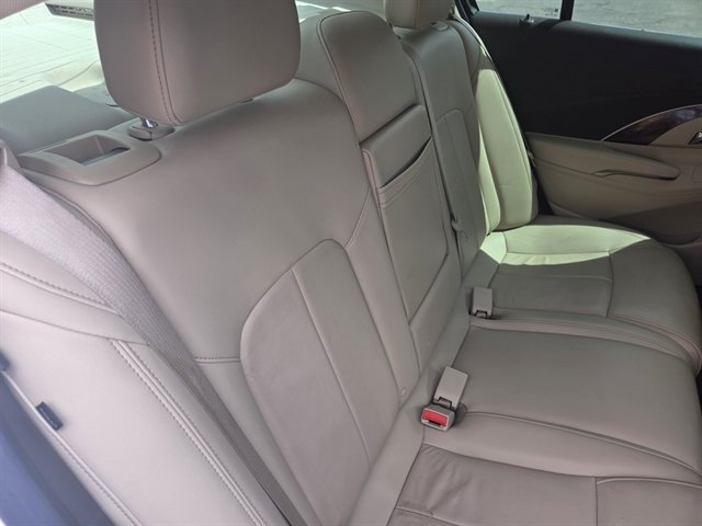 Used 2015 Buick LaCrosse Leather FWD image 10