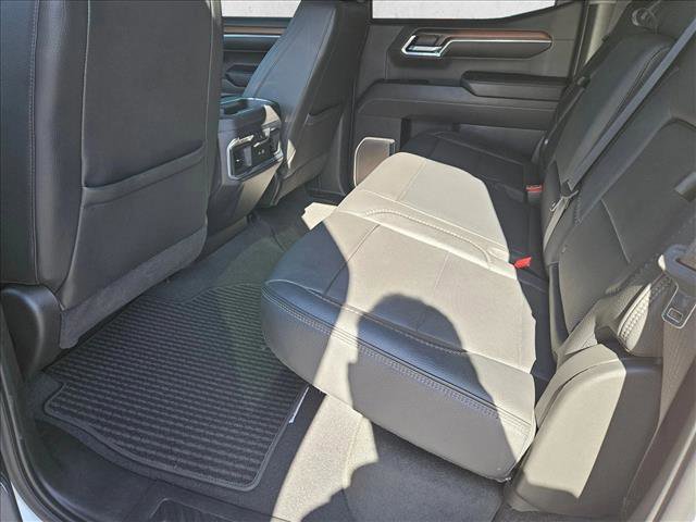 Used 2024 GMC Sierra 1500 Denali w/ Denali Reserve Package AWD/4WD image 17
