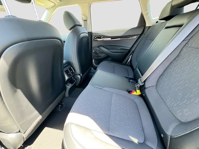 New 2026 Kia Seltos S FWD image 24