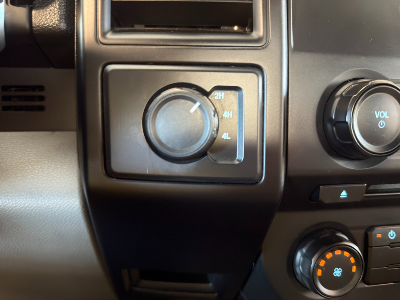 Used 2016 Ford F150 XL w/ Equipment Group 101A Mid image 31