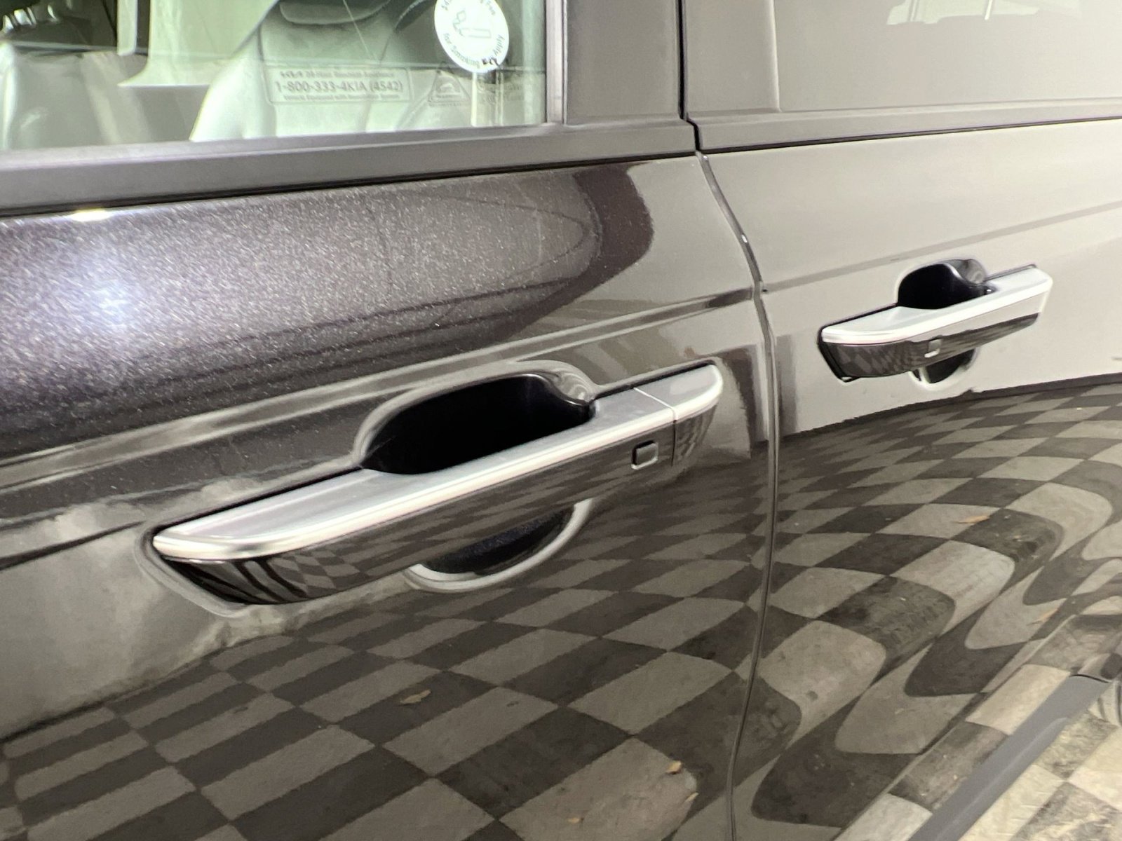 Used 2025 Kia Carnival image 15