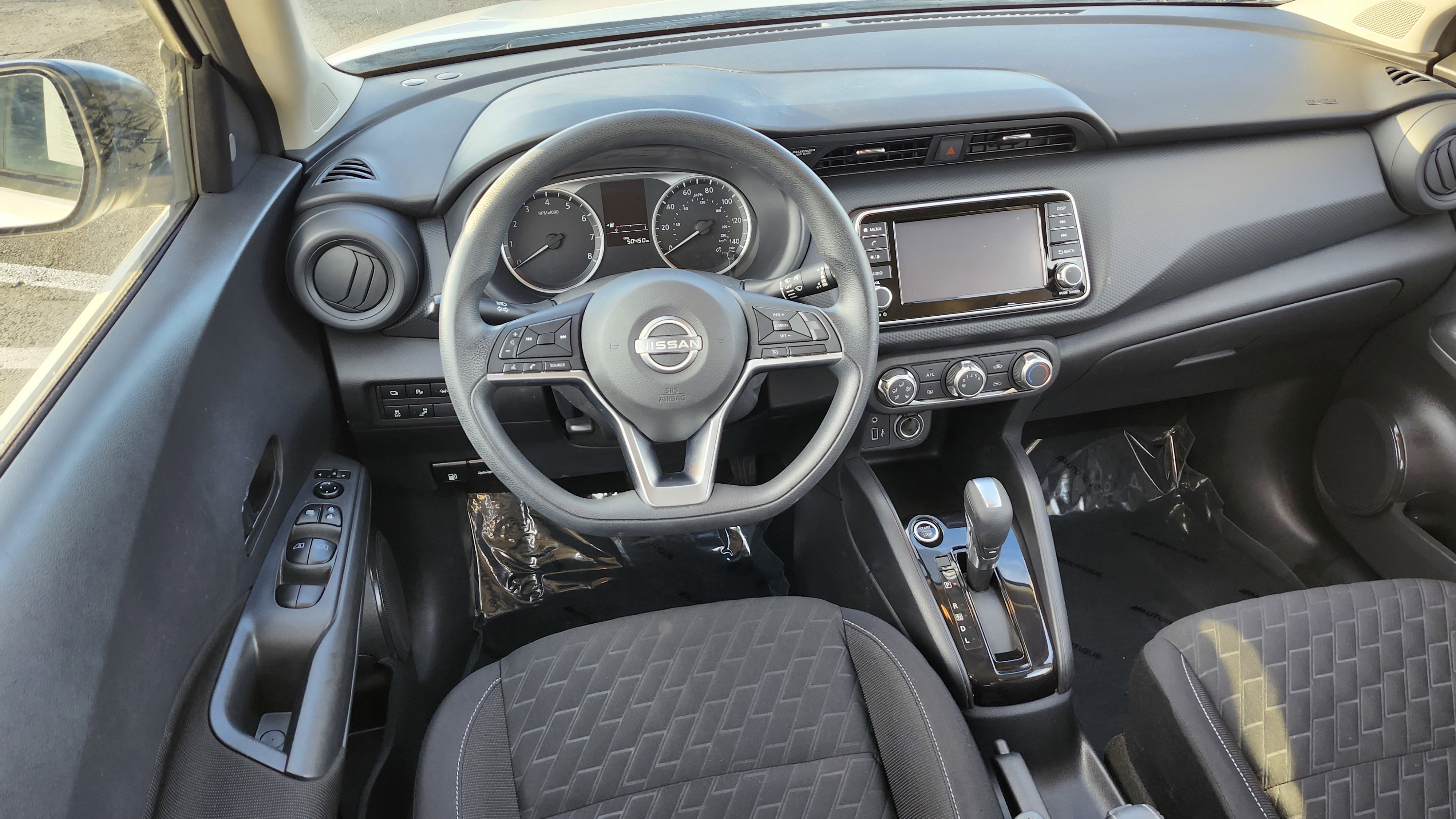 Used 2022 Nissan Kicks S image 24