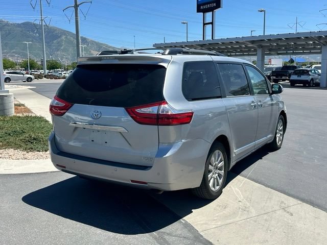Used 2015 Toyota Sienna Limited AWD/4WD image 6