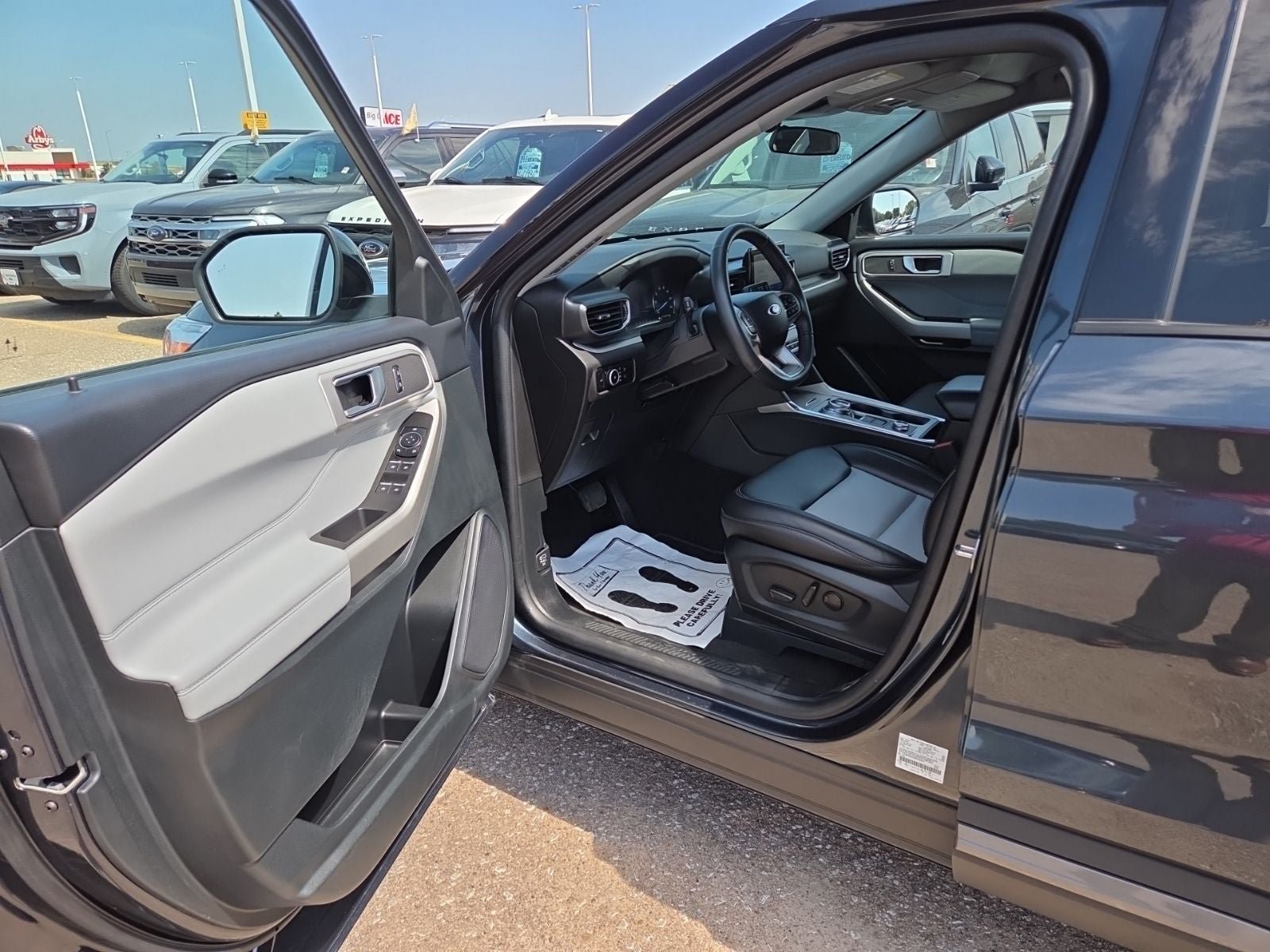 Certified 2024 Ford Explorer XLT w/ Equipment Group 202A AWD/4WD image 25