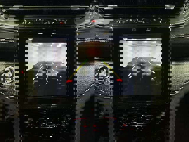 Used 2023 Jeep Grand Cherokee Laredo image 14