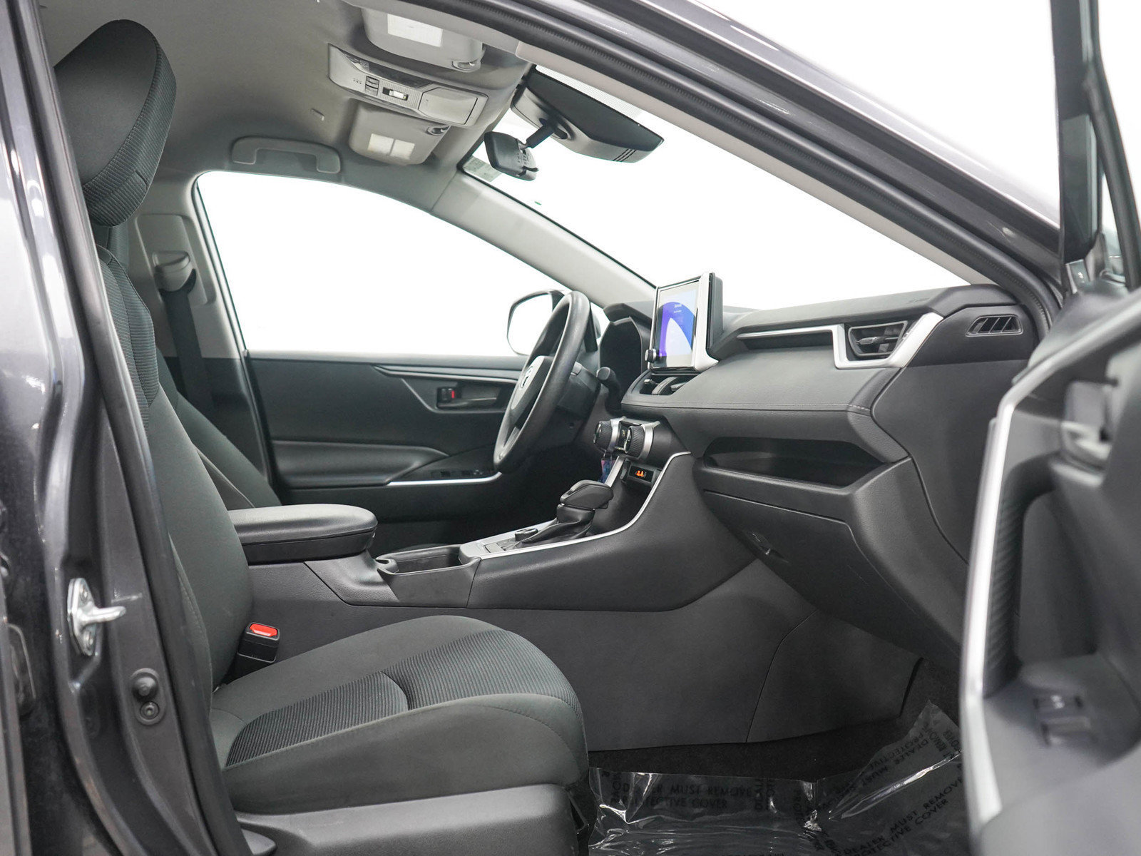 Used 2025 Toyota RAV4 LE AWD/4WD image 11