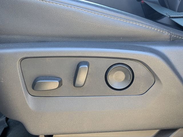 Used 2025 Chevrolet Silverado 1500 LTZ image 19