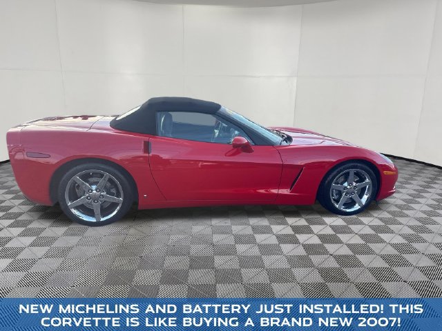 Used 2006 Chevrolet Corvette Convertible w/ Preferred Equipment Group RWD image 7