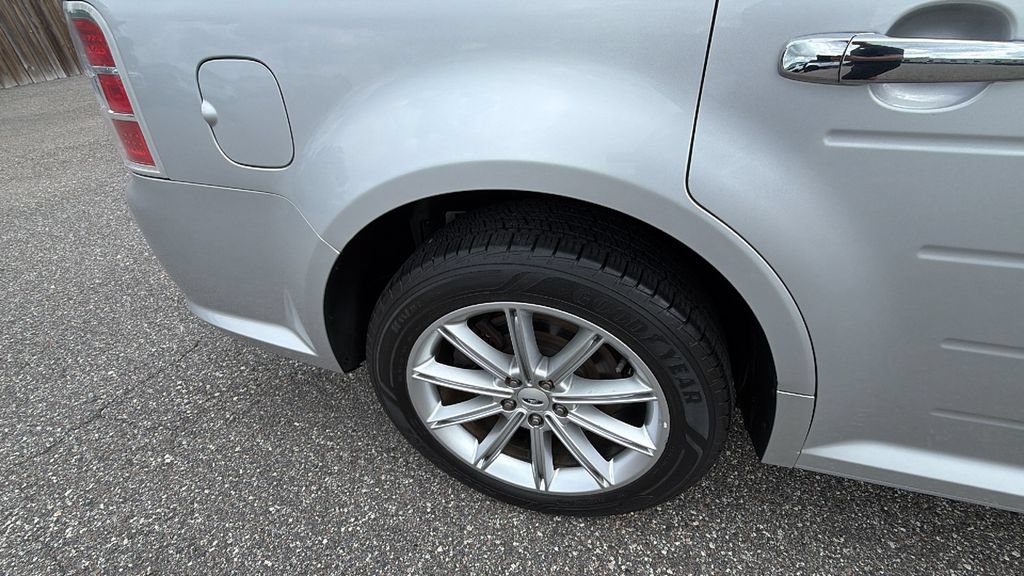 Certified 2019 Ford Flex Limited FWD image 11