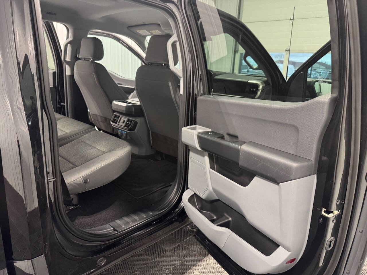 Used 2023 Ford F150 XL w/ XL Chrome Appearance Package image 22